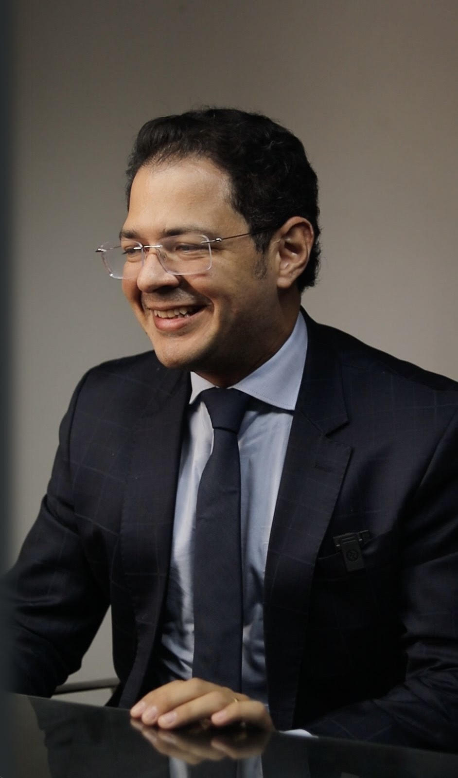 Retrato de Berto Igor Caballero, sócio-fundador do IAJUS